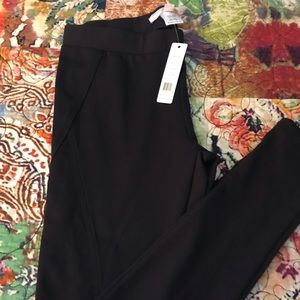 Romero & Juliet Couture Leggings